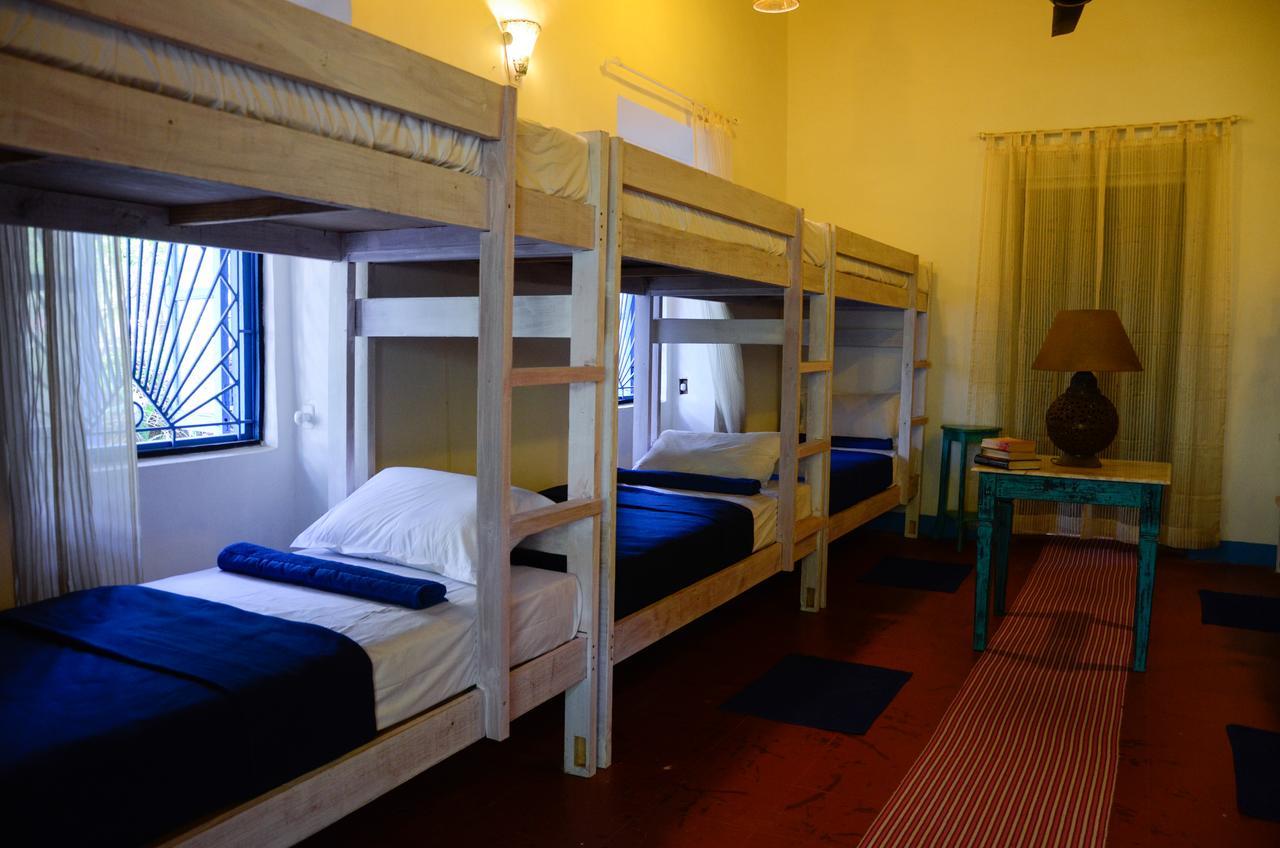 Woke Arpora Hostel Bagian luar foto