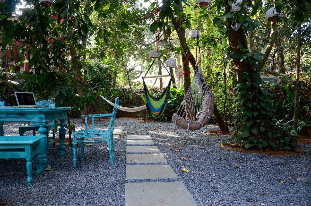 Woke Arpora Hostel Bagian luar foto