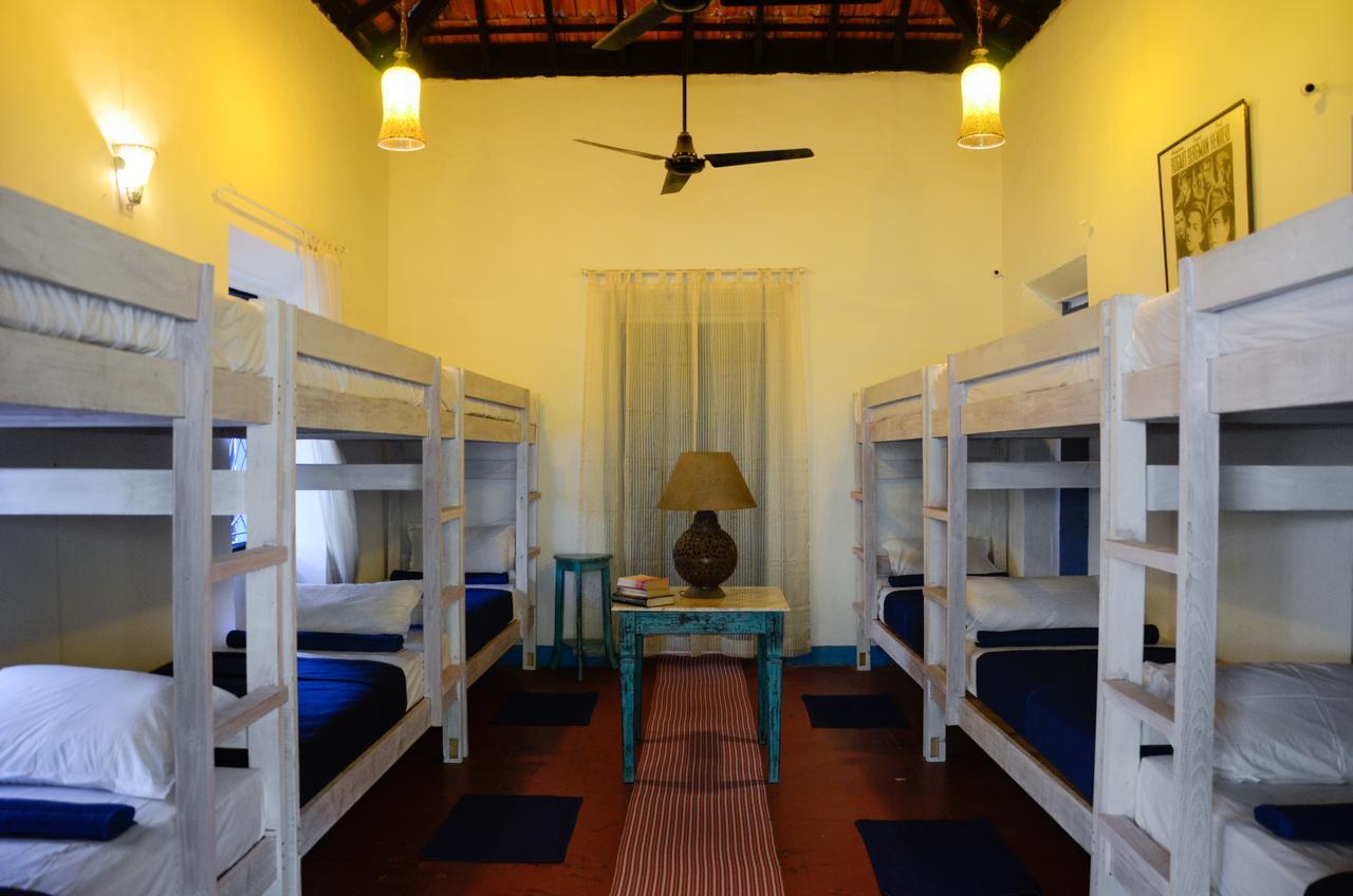 Woke Arpora Hostel Bagian luar foto