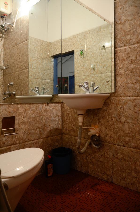 Woke Arpora Hostel Bagian luar foto