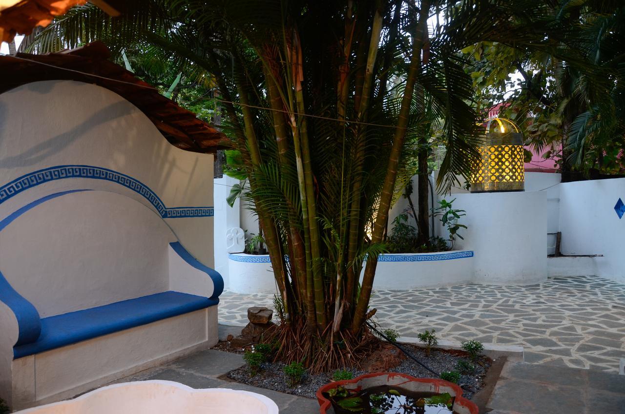 Woke Arpora Hostel Bagian luar foto
