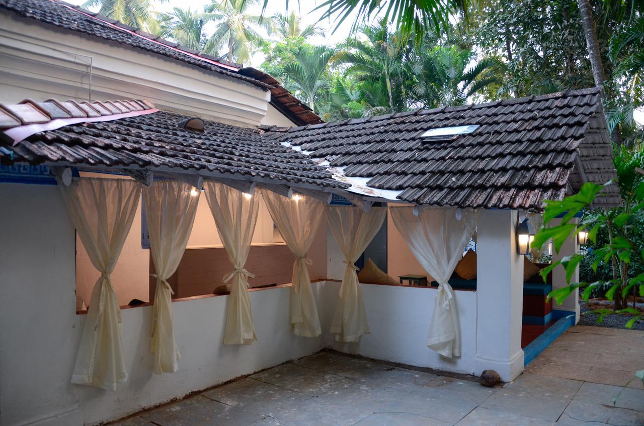 Woke Arpora Hostel Bagian luar foto