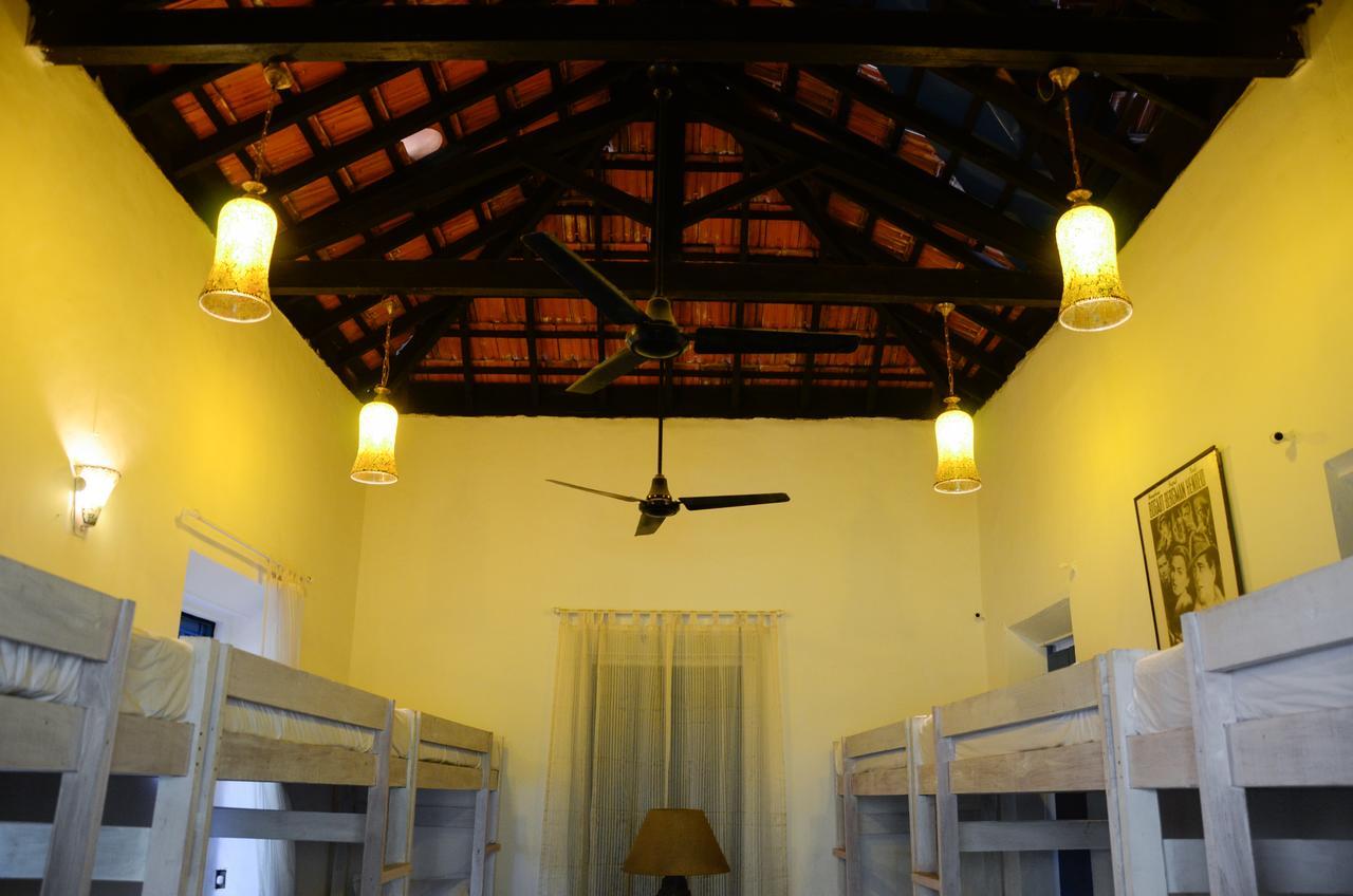 Woke Arpora Hostel Bagian luar foto