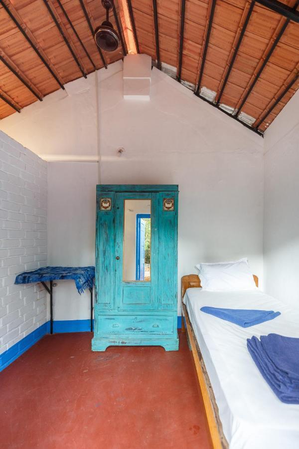 Woke Arpora Hostel Bagian luar foto